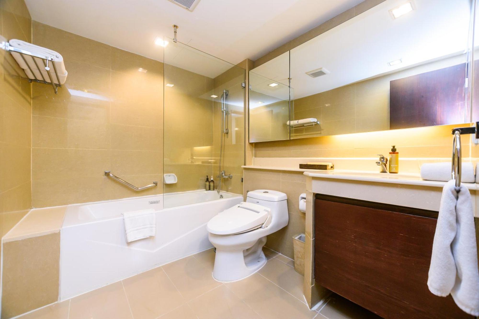 Lohas Residences Sukhumvit 2 Bangkok Eksteriør bilde